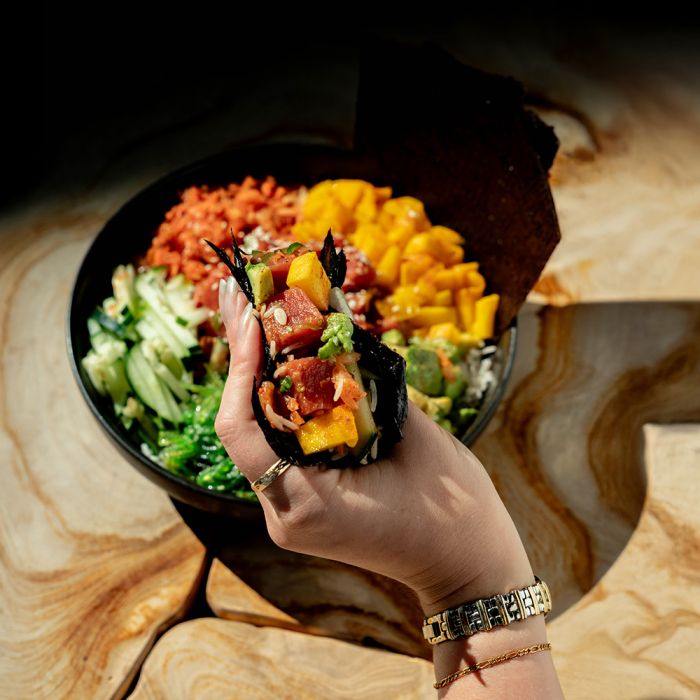 healthy bowl with ahi tuna and nutritious toppings