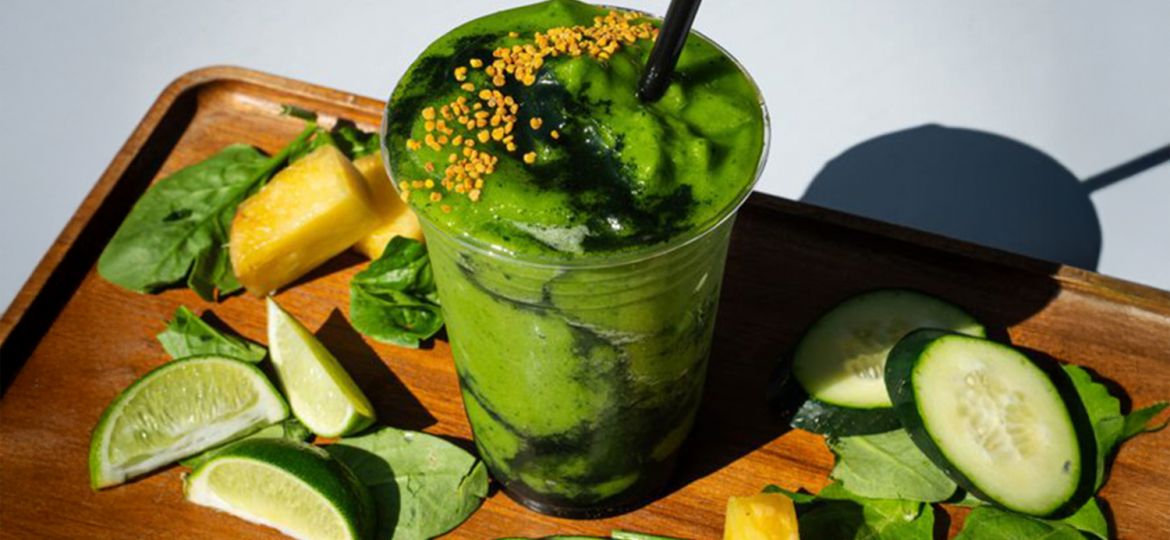 Detox Blend Green Smoothie with fresh fruit and veggies at PureFyx Cleveland