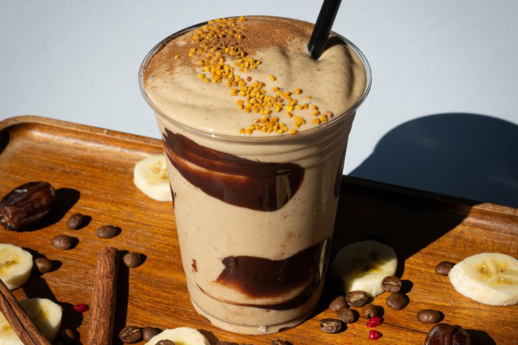 endurance smoothie with bananas and healthy adaptogens